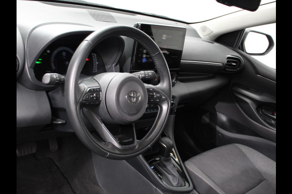 Toyota Yaris 1.5 Hybrid Dynamic Automaat | Climate control | Cruise control adaptieve | LED | Achteruitrijcamera | Keyless start | Lane assist | Navigatie | Apple Carplay/ Android Auto |