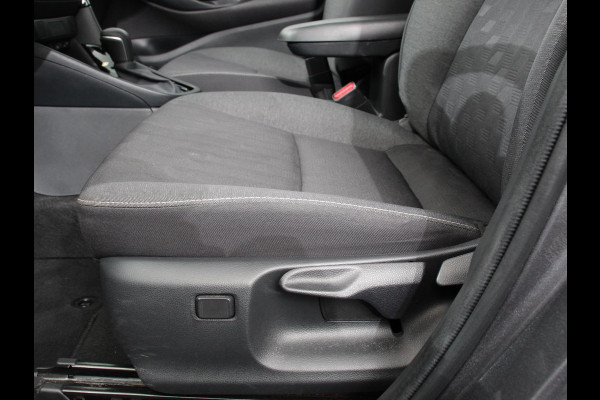 Toyota Yaris 1.5 Hybrid Dynamic Automaat | Climate control | Cruise control adaptieve | LED | Achteruitrijcamera | Keyless start | Lane assist | Navigatie | Apple Carplay/ Android Auto |