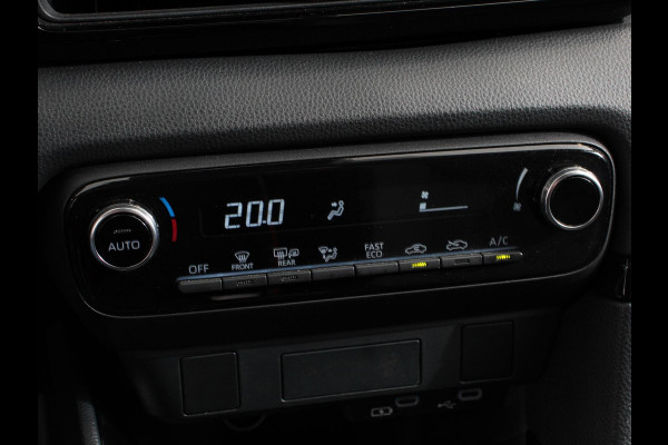 Toyota Yaris 1.5 Hybrid Dynamic Automaat | Climate control | Cruise control adaptieve | LED | Achteruitrijcamera | Keyless start | Lane assist | Navigatie | Apple Carplay/ Android Auto |