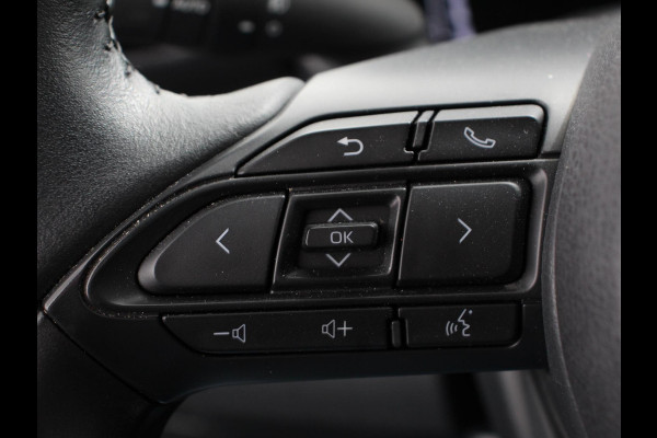 Toyota Yaris 1.5 Hybrid Dynamic Automaat | Climate control | Cruise control adaptieve | LED | Achteruitrijcamera | Keyless start | Lane assist | Navigatie | Apple Carplay/ Android Auto |