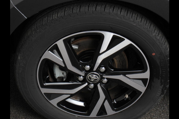 Toyota Yaris 1.5 Hybrid Dynamic Automaat | Climate control | Cruise control adaptieve | LED | Achteruitrijcamera | Keyless start | Lane assist | Navigatie | Apple Carplay/ Android Auto |