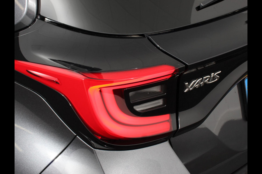 Toyota Yaris 1.5 Hybrid Dynamic Automaat | Climate control | Cruise control adaptieve | LED | Achteruitrijcamera | Keyless start | Lane assist | Navigatie | Apple Carplay/ Android Auto |