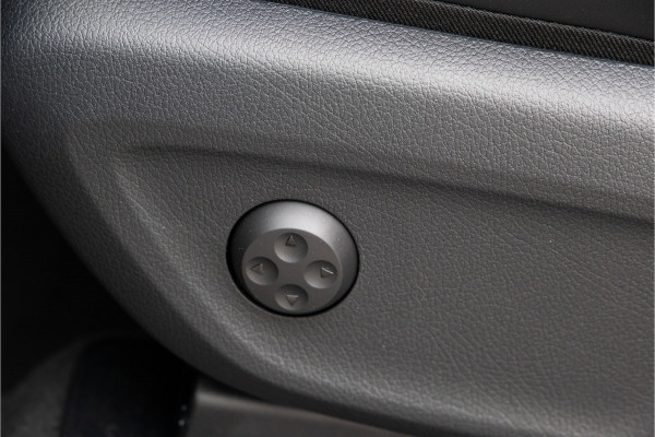 Mercedes-Benz GLE AMG 53 Hybrid 4MATIC+ Premium Plus, MANUFAKTUR, Distronic, Head-up, 2026