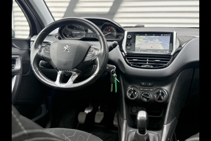 Peugeot 2008 1.2 PureTech Blue Lion 2e Eigenaar|Navi|Pano|Trekhaak|Airco|Cruise|PDC|Carplay|N.A.P|APK tot 05-2027
