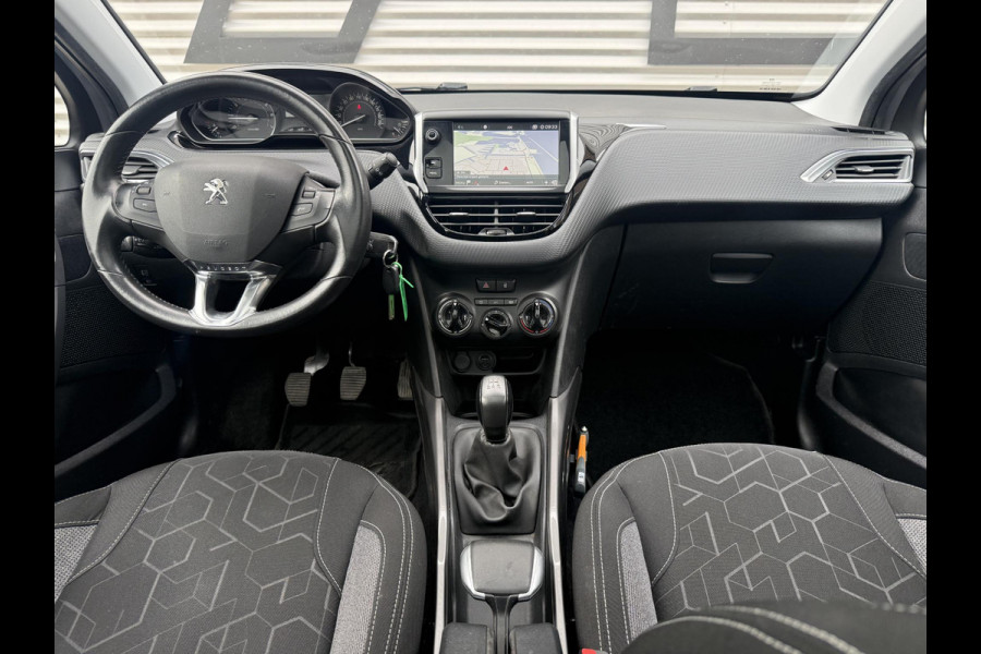 Peugeot 2008 1.2 PureTech Blue Lion 2e Eigenaar|Navi|Pano|Trekhaak|Airco|Cruise|PDC|Carplay|N.A.P|APK tot 05-2027