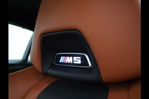 BMW M5 COMPETITION 625 PK ORIG. NL BTW + B&W | HEAD-UP | KERAMISCH | ADAPTIVE CRUISE | SCHERMEN ACHTERIN