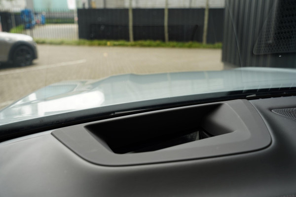 BMW X7 60 I X DRIVE 6 P / Individual / Sky Lounge / BTW