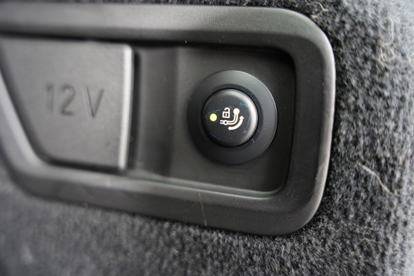 BMW X7 60 I X DRIVE 6 P / Individual / Sky Lounge / BTW