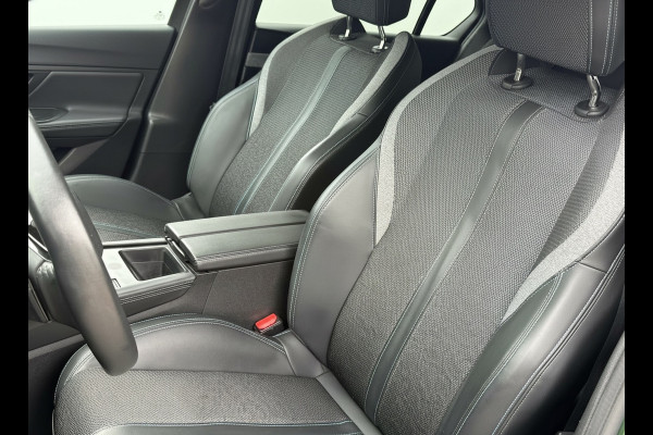 Peugeot 308 1.2 PureTech AUTOMAAT Allure Black line, achteruitrijcamera, afneembare trekhaak, 1 e eigenaar, NL auto met nap