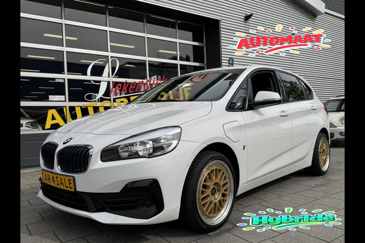 BMW 2 Serie Active Tourer 225xe iPerformance eDrive Hybride - AUTOMAAT I Panorama dak I Navigatie I Airco I PDC I Sport velgen