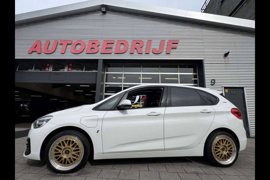 BMW 2 Serie Active Tourer 225xe iPerformance eDrive Hybride - AUTOMAAT I Panorama dak I Navigatie I Airco I PDC I Sport velgen