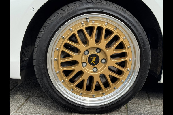 BMW 2 Serie Active Tourer 225xe iPerformance eDrive Hybride - AUTOMAAT I Panorama dak I Navigatie I Airco I PDC I Sport velgen