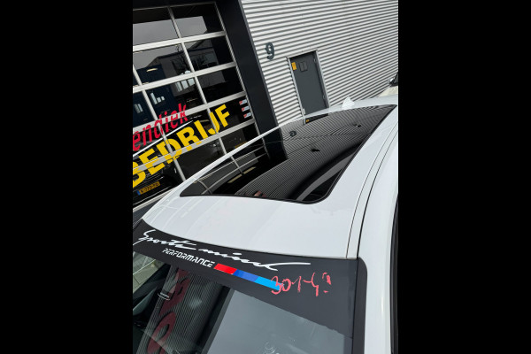 BMW 2 Serie Active Tourer 225xe iPerformance eDrive Hybride - AUTOMAAT I Panorama dak I Navigatie I Airco I PDC I Sport velgen
