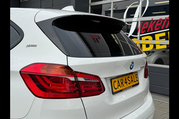 BMW 2 Serie Active Tourer 225xe iPerformance eDrive Hybride - AUTOMAAT I Panorama dak I Navigatie I Airco I PDC I Sport velgen