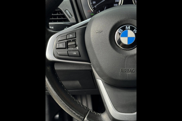 BMW 2 Serie Active Tourer 225xe iPerformance eDrive Hybride - AUTOMAAT I Panorama dak I Navigatie I Airco I PDC I Sport velgen