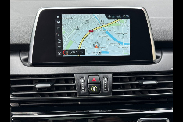 BMW 2 Serie Active Tourer 225xe iPerformance eDrive Hybride - AUTOMAAT I Panorama dak I Navigatie I Airco I PDC I Sport velgen