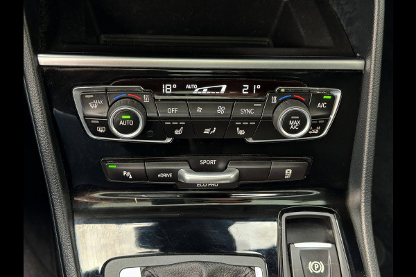 BMW 2 Serie Active Tourer 225xe iPerformance eDrive Hybride - AUTOMAAT I Panorama dak I Navigatie I Airco I PDC I Sport velgen