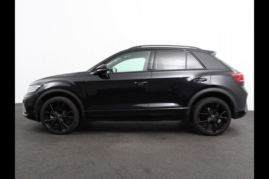Volkswagen T-Roc 1.5 TSI DSG R-Line + Design pakket Black Automaat Panorama dak Navigatie Apple Carplay/Android Auto Climate control Adaptieve cruise control LED
