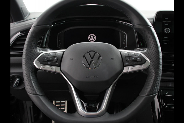 Volkswagen T-Roc 1.5 TSI DSG R-Line + Design pakket Black Automaat Panorama dak Navigatie Apple Carplay/Android Auto Climate control Adaptieve cruise control LED