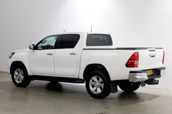 Toyota Hilux 2.4 D-4D-F 150pk E6 4WD 4x4 Double Cab Automaat 2/5-Persoons 05-2021