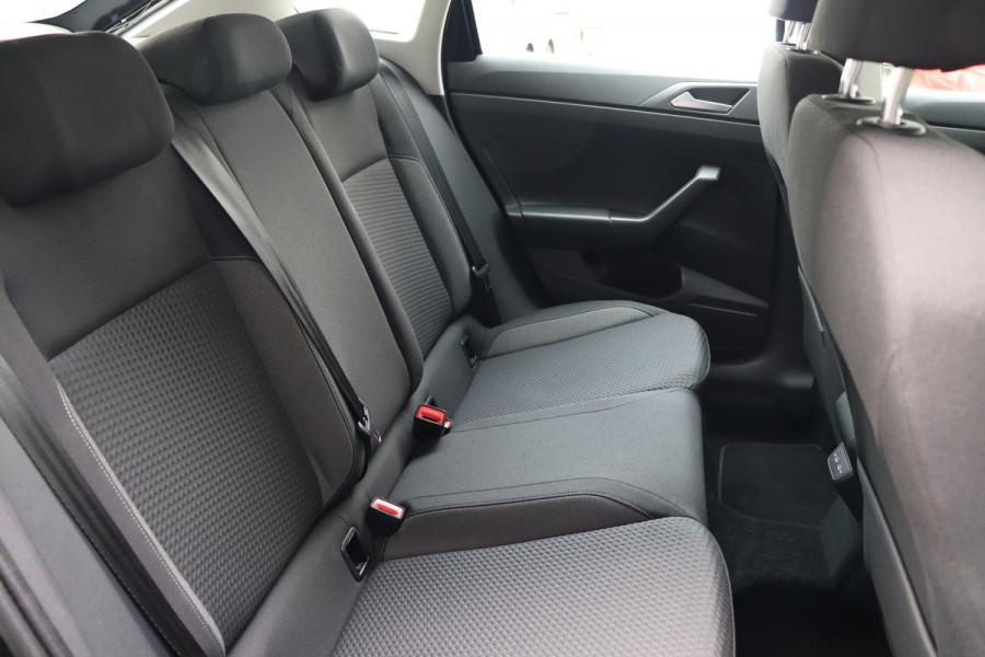 Volkswagen Taigo 1.0 TSI Life Business Navi Carplay LED PDC