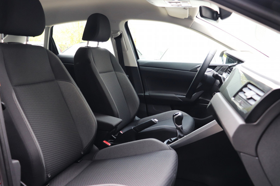 Volkswagen Taigo 1.0 TSI Life Business Navi Carplay LED PDC