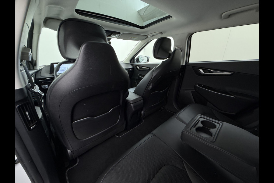 Kia Ev6 Plus Advanced 77.4 kWh Leer Schuif-kanteldak Camera Adap.Cruise Warmtepomp V2L Elektr.-Stoel-Massage+Ventilatie+Verwarmd+Memory  SOH 100% DAB Elek.Achterklep Lmv 20" Lane Assist Privacy Glas 1.600kg Trekvermogen! 1e Eigenaar Dealeronderhouden Origineel Nederlandse Auto Nieuwprijs €53.860,- snelladen tot 240 KW