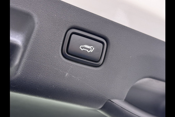 Kia Ev6 Plus Advanced 77.4 kWh Leer Schuif-kanteldak Camera Adap.Cruise Warmtepomp V2L Elektr.-Stoel-Massage+Ventilatie+Verwarmd+Memory  SOH 100% DAB Elek.Achterklep Lmv 20" Lane Assist Privacy Glas 1.600kg Trekvermogen! 1e Eigenaar Dealeronderhouden Origineel Nederlandse Auto Nieuwprijs €53.860,- snelladen tot 240 KW