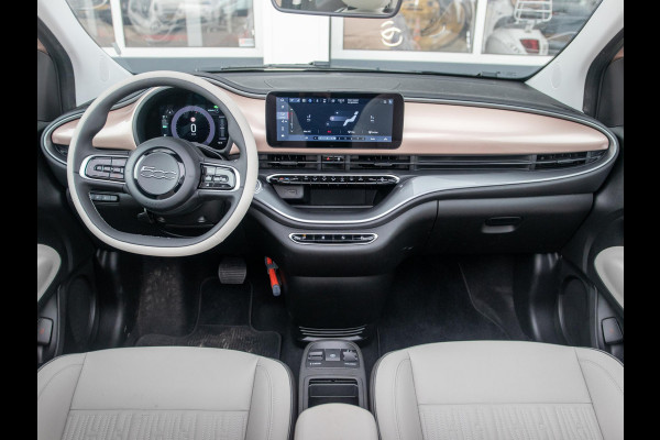 Fiat 500E Cabrio La Prima 42 kWh | 17% Bijtelling | Clima | Cruise | Leder | 17" | Priv Glass | Winter Pack | JBL Sound | BSM | Apple Carplay
