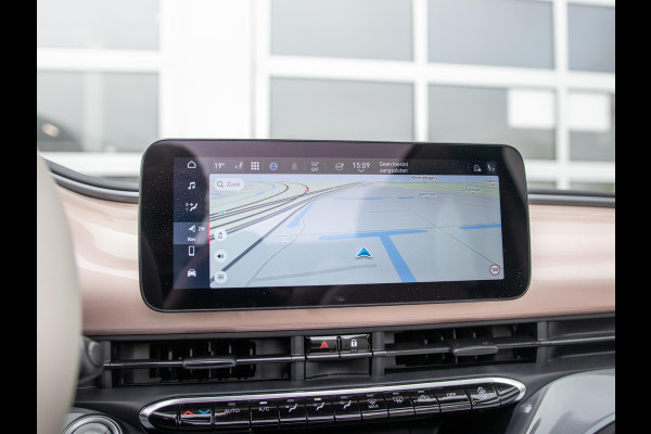 Fiat 500E Cabrio La Prima 42 kWh | 17% Bijtelling | Clima | Cruise | Leder | 17" | Priv Glass | Winter Pack | JBL Sound | BSM | Apple Carplay