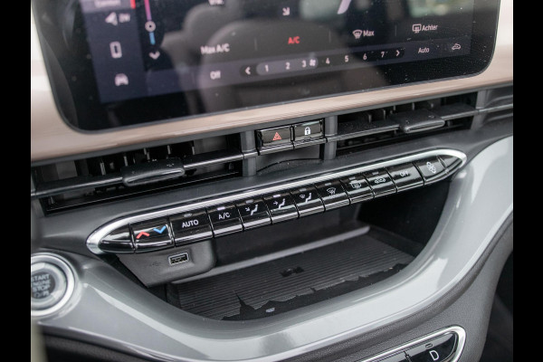 Fiat 500E Cabrio La Prima 42 kWh | 17% Bijtelling | Clima | Cruise | Leder | 17" | Priv Glass | Winter Pack | JBL Sound | BSM | Apple Carplay