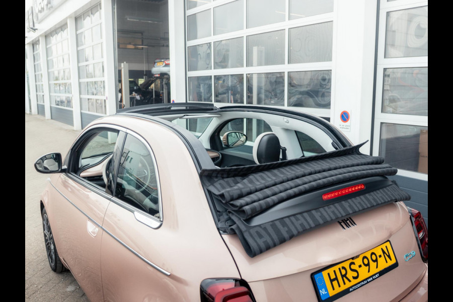 Fiat 500E Cabrio La Prima 42 kWh | 17% Bijtelling | Clima | Cruise | Leder | 17" | Priv Glass | Winter Pack | JBL Sound | BSM | Apple Carplay