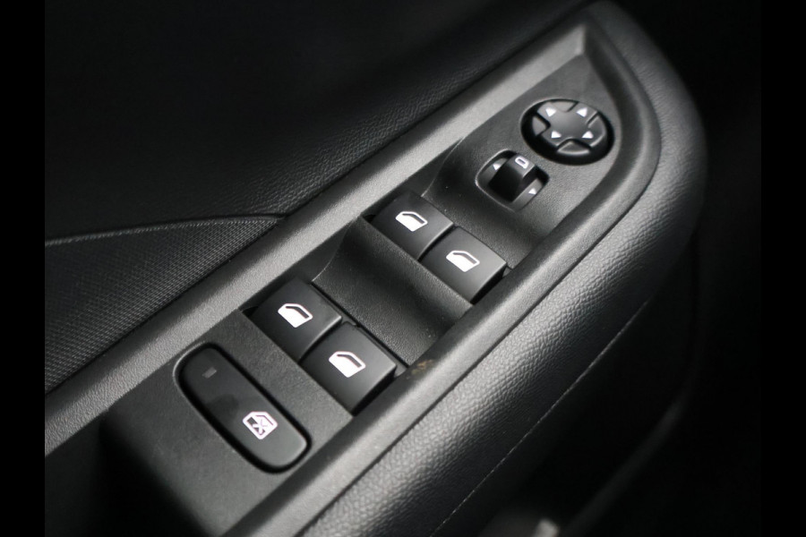 Opel Frontera ELECTRIC EDITION 44 KWH *1.534 KM* + CAMERA | STUURVERW. | STOELVERW. | LED | NAVIGATIE