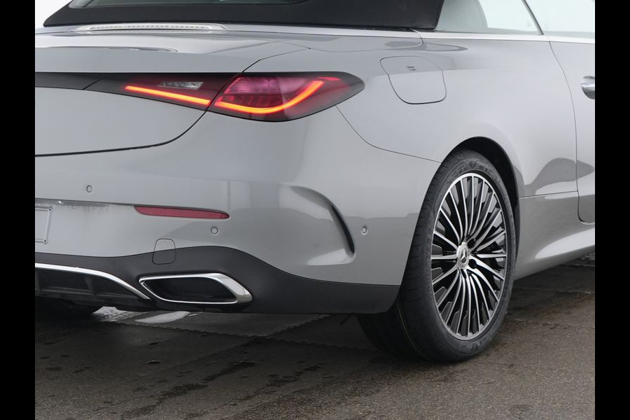 Mercedes-Benz CLE Cabriolet 180 AMG Line AMG Line | Ledkoplampen | Memory pakket voorstoelen | (19 inch) multispaaks lichtmetalen AMG velgen. Inclusief 24 maanden MB Certified garantie voor Europa.