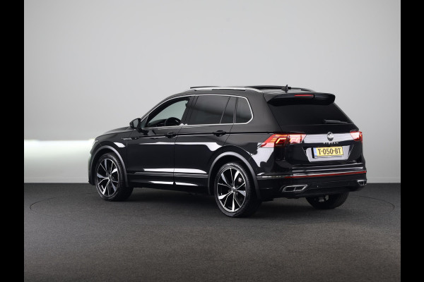 Volkswagen Tiguan 1.5 TSI R-Line Business 150 pk Automaat (DSG) | Verlengde garantie | Navigatie | Panoramadak | Trekhaak (wegklapbaar) | Parkeersensoren (Park assist) | Achteruitrijcamera | Stoelverwarming | R-Line |