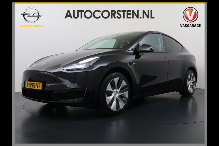 Tesla Model Y 300pk Warmtepomp LFP-Accu Leer Lmv Camera's Panoramadak Adap.Cruise Navi Ecc SOH 92% RWD Autopilot Stoel+Stuur+Achterbank Verwarming Elek.Achterklep Dodehoek detector Draadloze telefoonlader 1e Eigenaar Fabrieksgarantie op Motor en Accu tot 13-12-2030/160.000km 1.600KG-Trekvermogen