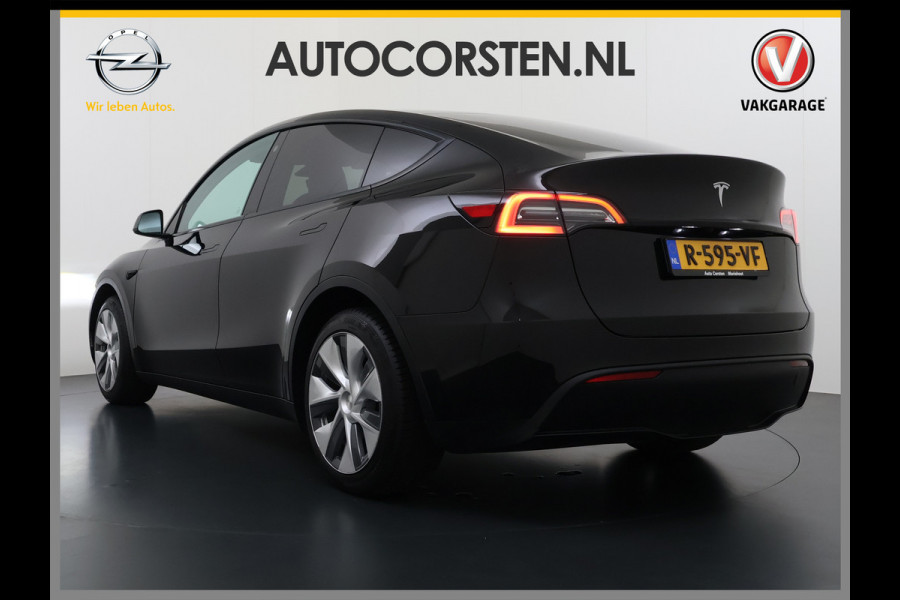 Tesla Model Y 300pk Warmtepomp LFP-Accu Leer Lmv Camera's Panoramadak Adap.Cruise Navi Ecc SOH 92% RWD Autopilot Stoel+Stuur+Achterbank Verwarming Elek.Achterklep Dodehoek detector Draadloze telefoonlader 1e Eigenaar Fabrieksgarantie op Motor en Accu tot 13-12-2030/160.000km 1.600KG-Trekvermogen