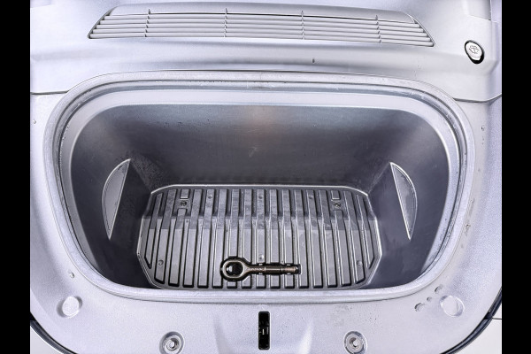 Tesla Model Y 300pk Warmtepomp LFP-Accu Leer Lmv Camera's Panoramadak Adap.Cruise Navi Ecc SOH 92% RWD Autopilot Stoel+Stuur+Achterbank Verwarming Elek.Achterklep Dodehoek detector Draadloze telefoonlader 1e Eigenaar Fabrieksgarantie op Motor en Accu tot 13-12-2030/160.000km 1.600KG-Trekvermogen