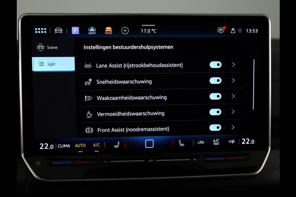 Volkswagen Golf 1.5 eTSI R-Line Edition 150 pk Automaat (DSG) | Verlengde garantie | Navigatie via App | Panoramadak | Parkeersensoren | Achteruitrijcamera | Stoelverwarming |