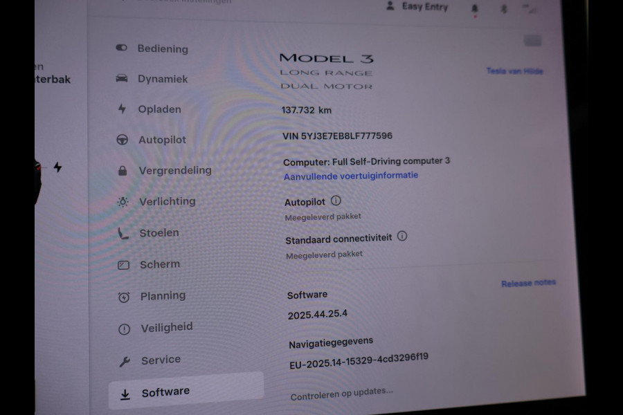 Tesla Model 3 LONG RANGE AWD 75 kWh + TREKHAAK | 560 KM WLTP | 1000 KG TREKGEWICHT OP KENTEKEN