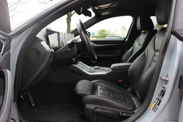BMW i4 eDrive40 High Executive 84 kWh / SoH 93,5% / Trekhaak / 360Camera / Head-up / Leder / 19'' / Navigatie / Stoelverwarming / DAB / Cruise Control