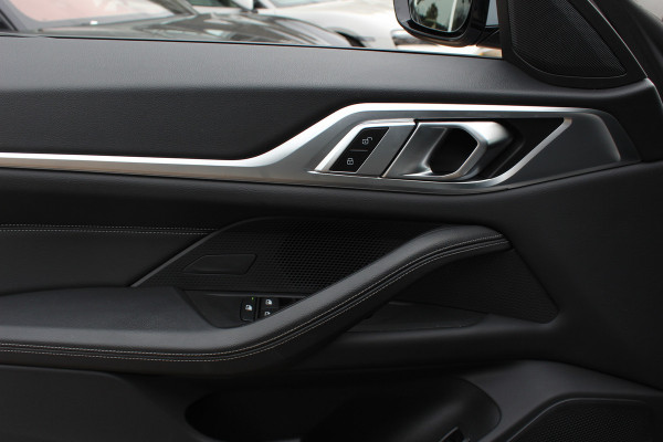 BMW i4 eDrive40 High Executive 84 kWh / SoH 93,5% / Trekhaak / 360Camera / Head-up / Leder / 19'' / Navigatie / Stoelverwarming / DAB / Cruise Control