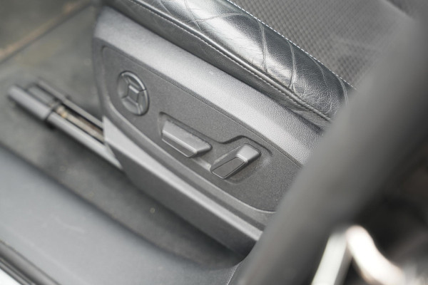 Audi e-tron e-tron 55 quattro advanced 95 kWh S Line B&O Adaptieve Cruise LED Stoelverw.
