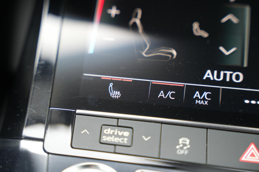 Audi e-tron e-tron 55 quattro advanced 95 kWh S Line B&O Adaptieve Cruise LED Stoelverw.