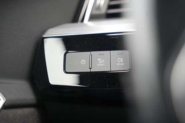 Audi e-tron e-tron 55 quattro advanced 95 kWh S Line B&O Adaptieve Cruise LED Stoelverw.