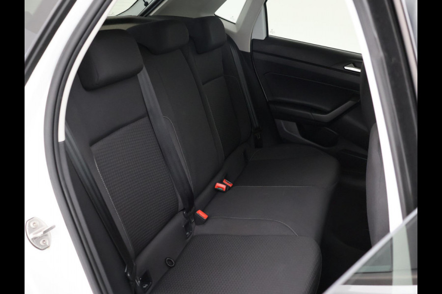 Volkswagen Polo 1.0 TSI DSG AUT. *47.964 KM!* + ADAPTIVE CRUISE | STOELVERW. | 17 INCH | APPLE CARPLAY | PRIVACY