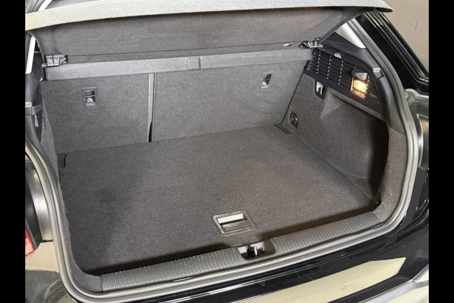 Audi Q2 35 TFSI Pro Line | Apple Carplay | Draadloze lader | LED | Origineel NL