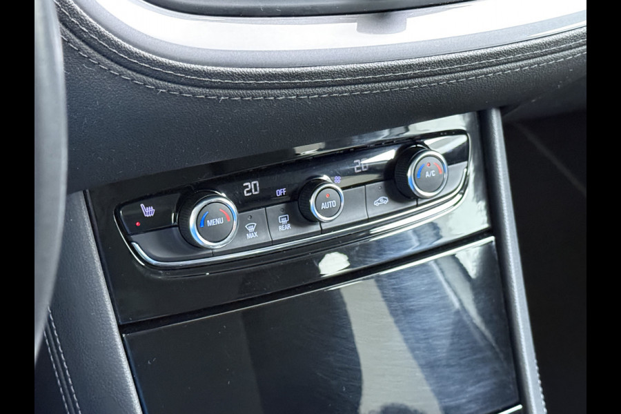 Opel Grandland X 1.6T 225pk PHEV Hybride AUT-8. Navi 360°Camera 1/2 Leer Apple Carplay Android Two-Tone AGR-Comfort Stoelen StoelverwarmingAuto E Elek.Achterklep Led Privacy Glas Lmv Isofix DAB Bluetooth Lane Assist Regen-Lichtsensor Keyless 1e Eigenaar Dealeronderhouden Origineel Nederlandse Auto € 46.000 nieuw!