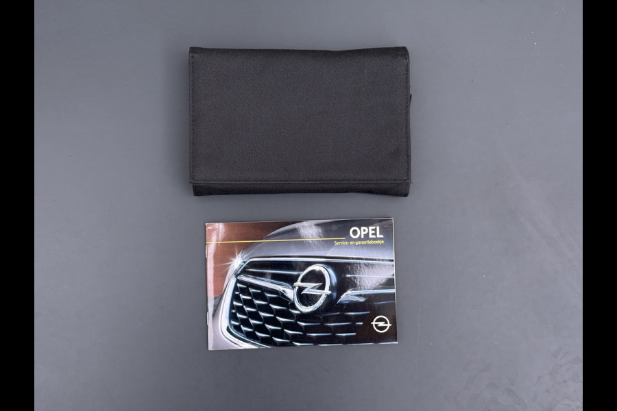 Opel Grandland X 1.6T 225pk PHEV Hybride AUT-8. Navi 360°Camera 1/2 Leer Apple Carplay Android Two-Tone AGR-Comfort Stoelen StoelverwarmingAuto E Elek.Achterklep Led Privacy Glas Lmv Isofix DAB Bluetooth Lane Assist Regen-Lichtsensor Keyless 1e Eigenaar Dealeronderhouden Origineel Nederlandse Auto € 46.000 nieuw!