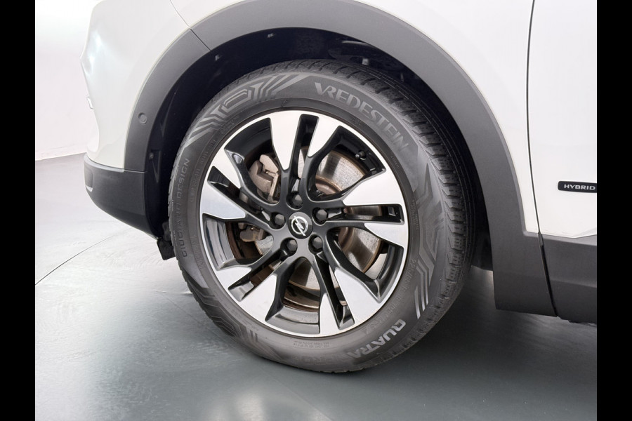 Opel Grandland X 1.6T 225pk PHEV Hybride AUT-8. Navi 360°Camera 1/2 Leer Apple Carplay Android Two-Tone AGR-Comfort Stoelen StoelverwarmingAuto E Elek.Achterklep Led Privacy Glas Lmv Isofix DAB Bluetooth Lane Assist Regen-Lichtsensor Keyless 1e Eigenaar Dealeronderhouden Origineel Nederlandse Auto € 46.000 nieuw!